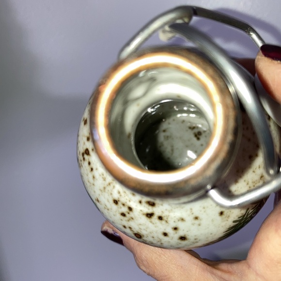 Vintage and rare find. Rosler hinged liquor bottle. - Picture 5 of 5